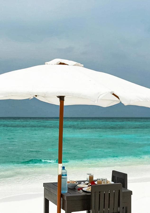 Tropical Tree Hotel Fehendhoo Exterior photo