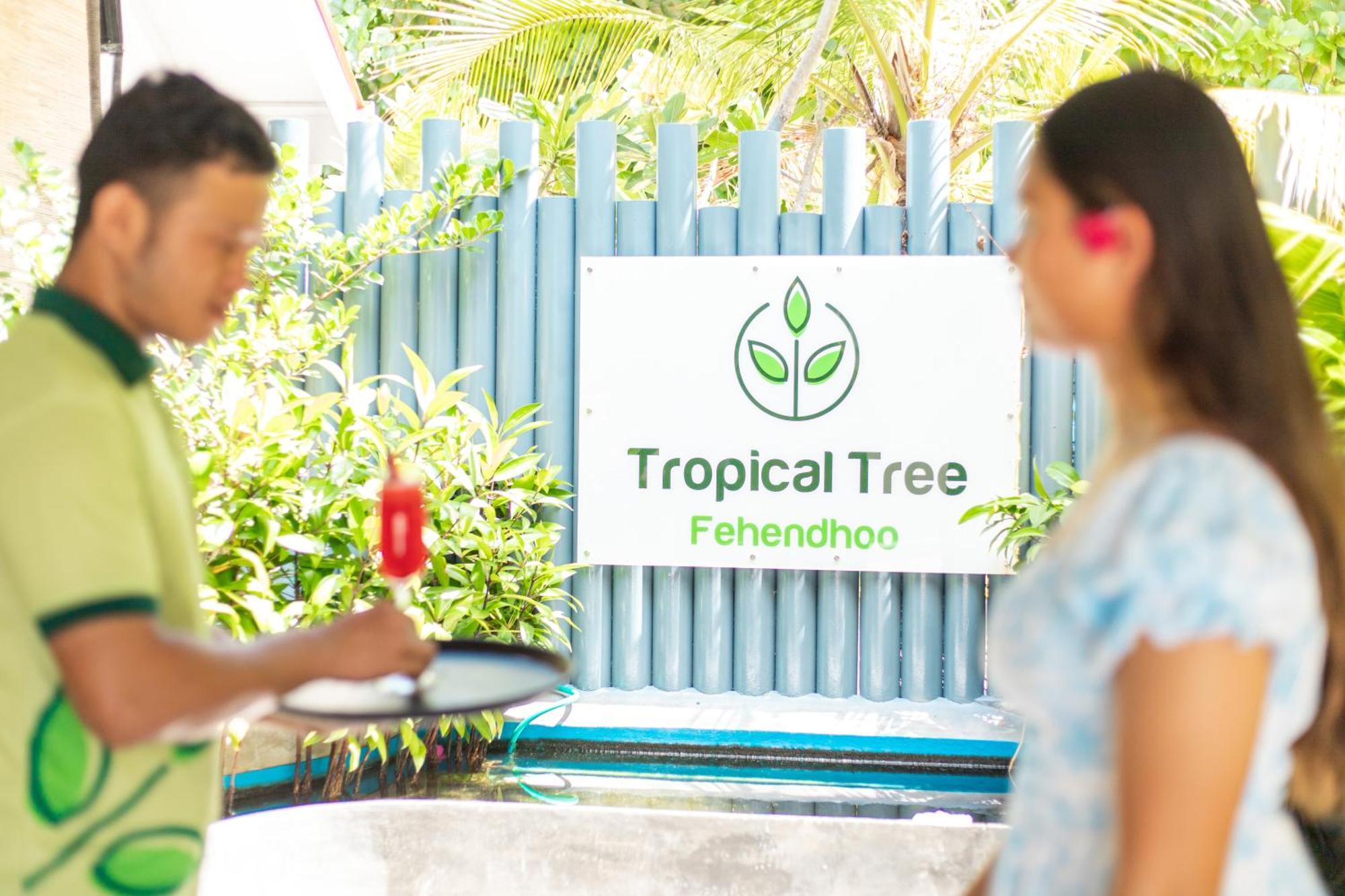 Tropical Tree Hotel Fehendhoo Exterior photo