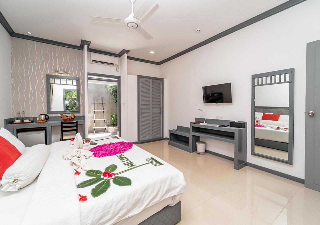Tropical Tree Hotel Fehendhoo Exterior photo